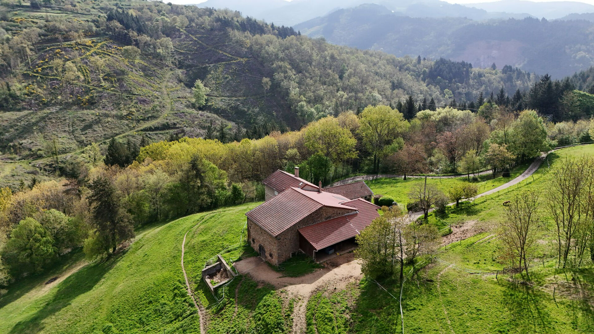 Corps de ferme LAMASTRE (07270) 7 pi&egrave;ces 147.00 m&sup2;