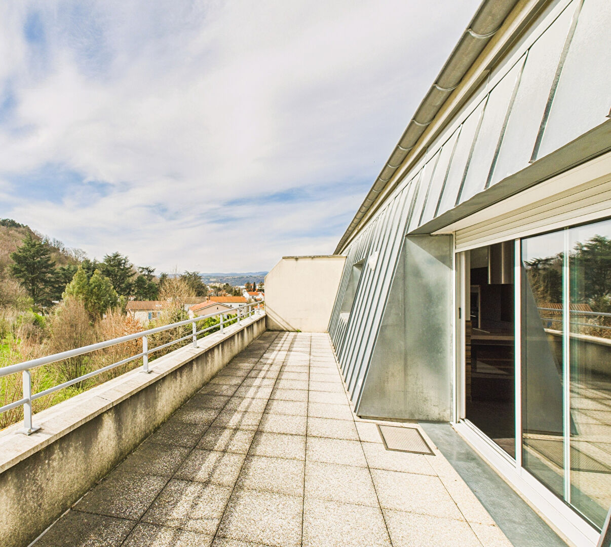 Appartement VALENCE (26000) 3 pi&egrave;ces 74.00 m&sup2;