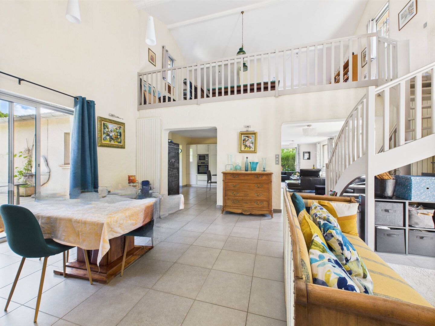 Maison T8 - 264.55m² - Peyrins — 8 pièces, 264.55 m², 6 chambres — photo 5