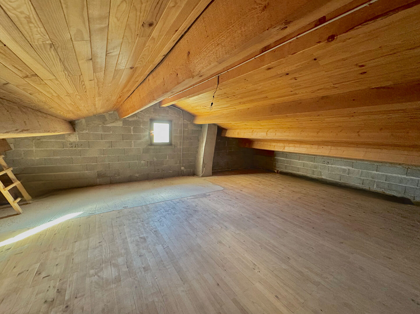 Maison T3 - 74m² - Étables — 3 pièces, 74 m², 2 chambres — photo 10