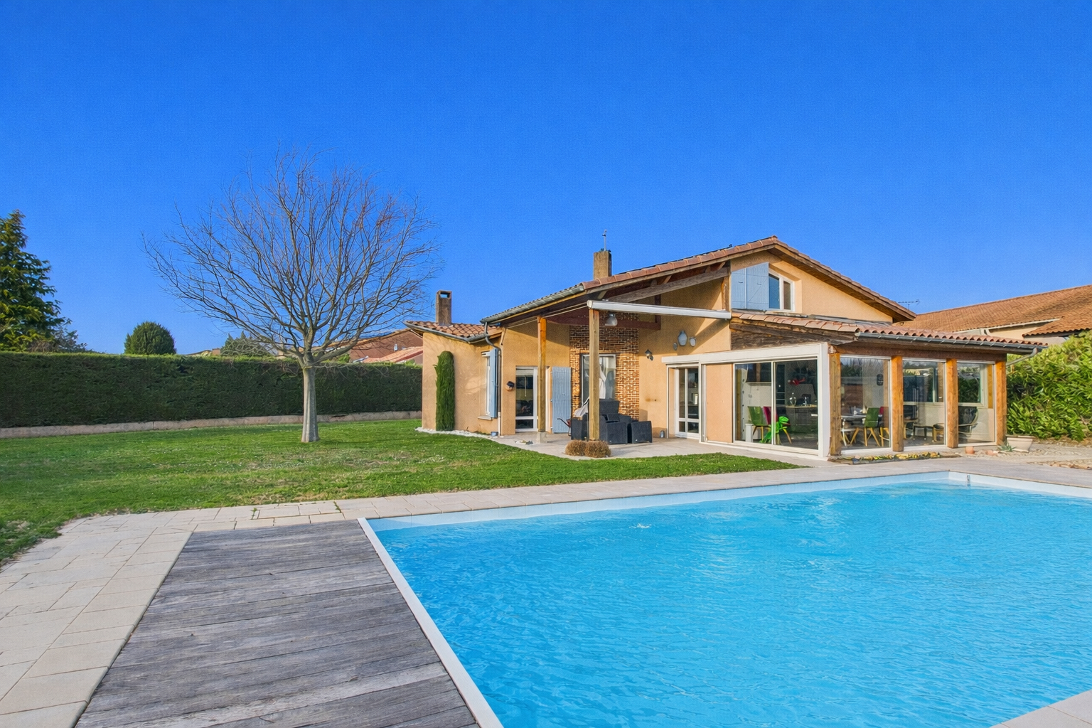 6-Room House - 168.18m² - Valence