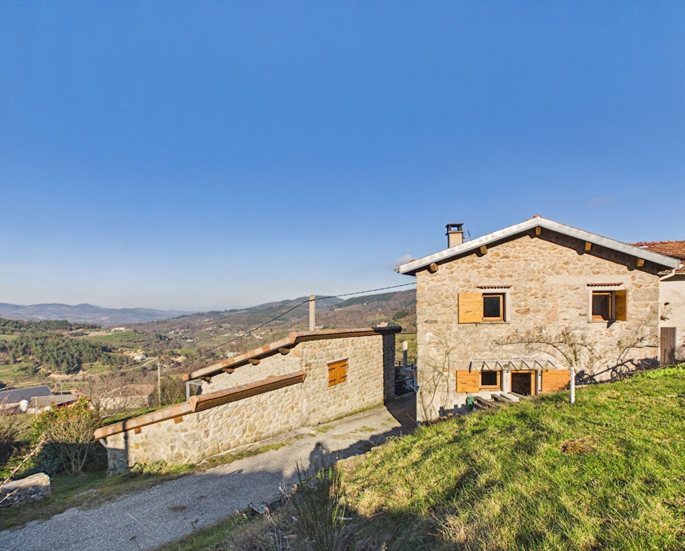 Maison SAINT BASILE (07270) 2 pi&egrave;ces 85.00 m&sup2;
