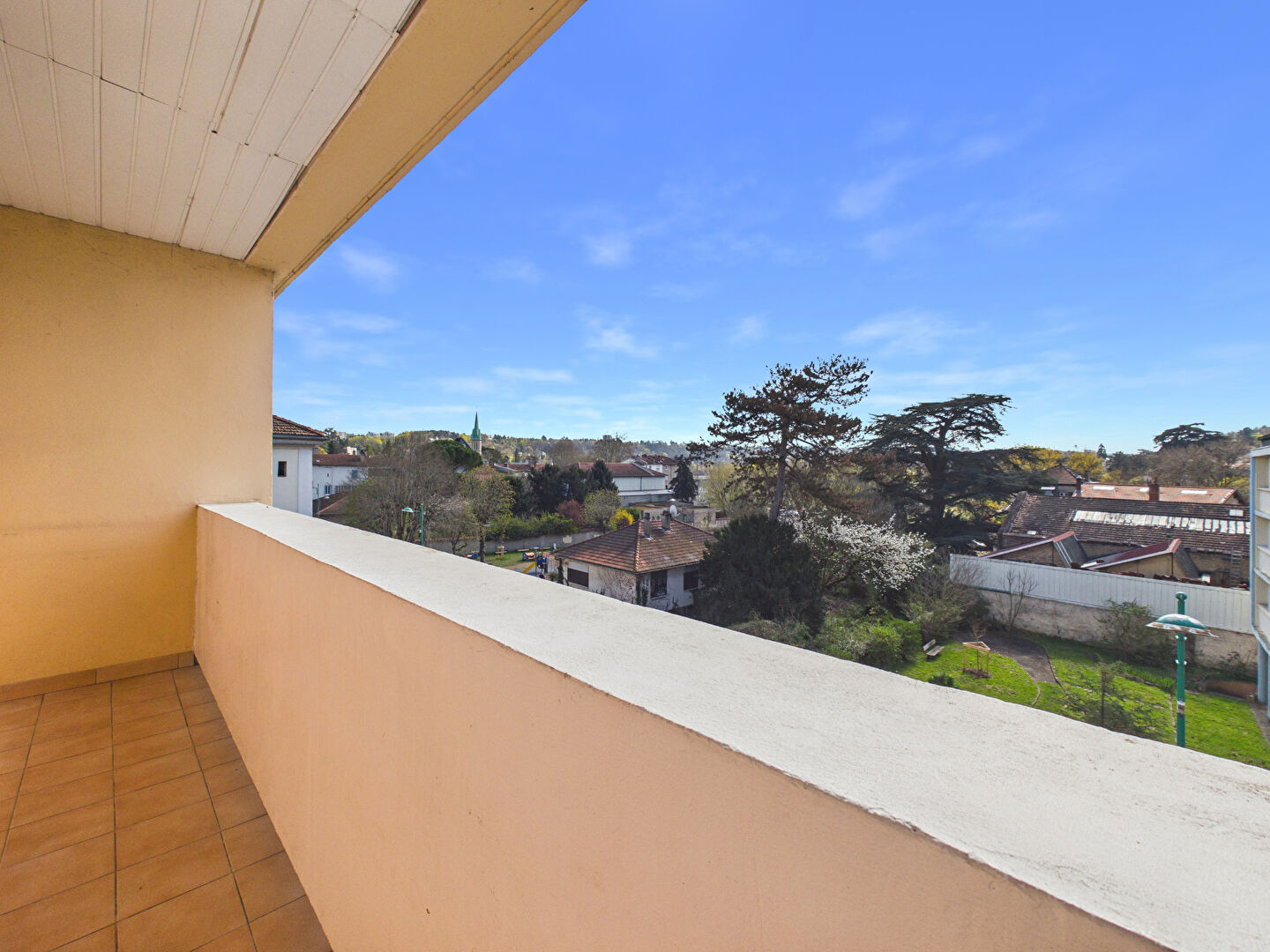 Appartement FONTAINES SUR SAONE (69270) 3 pi&egrave;ces 56.80 m&sup2;