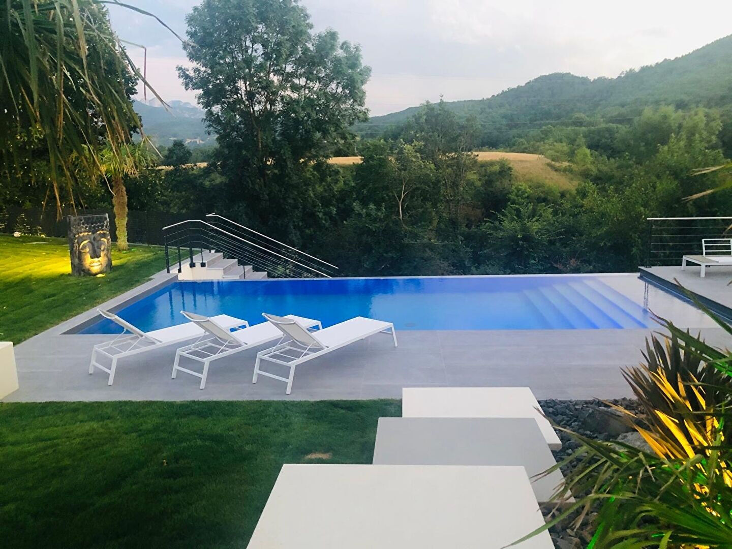 Maison VALENCE (26000) 10 pi&egrave;ces 265.00 m&sup2;