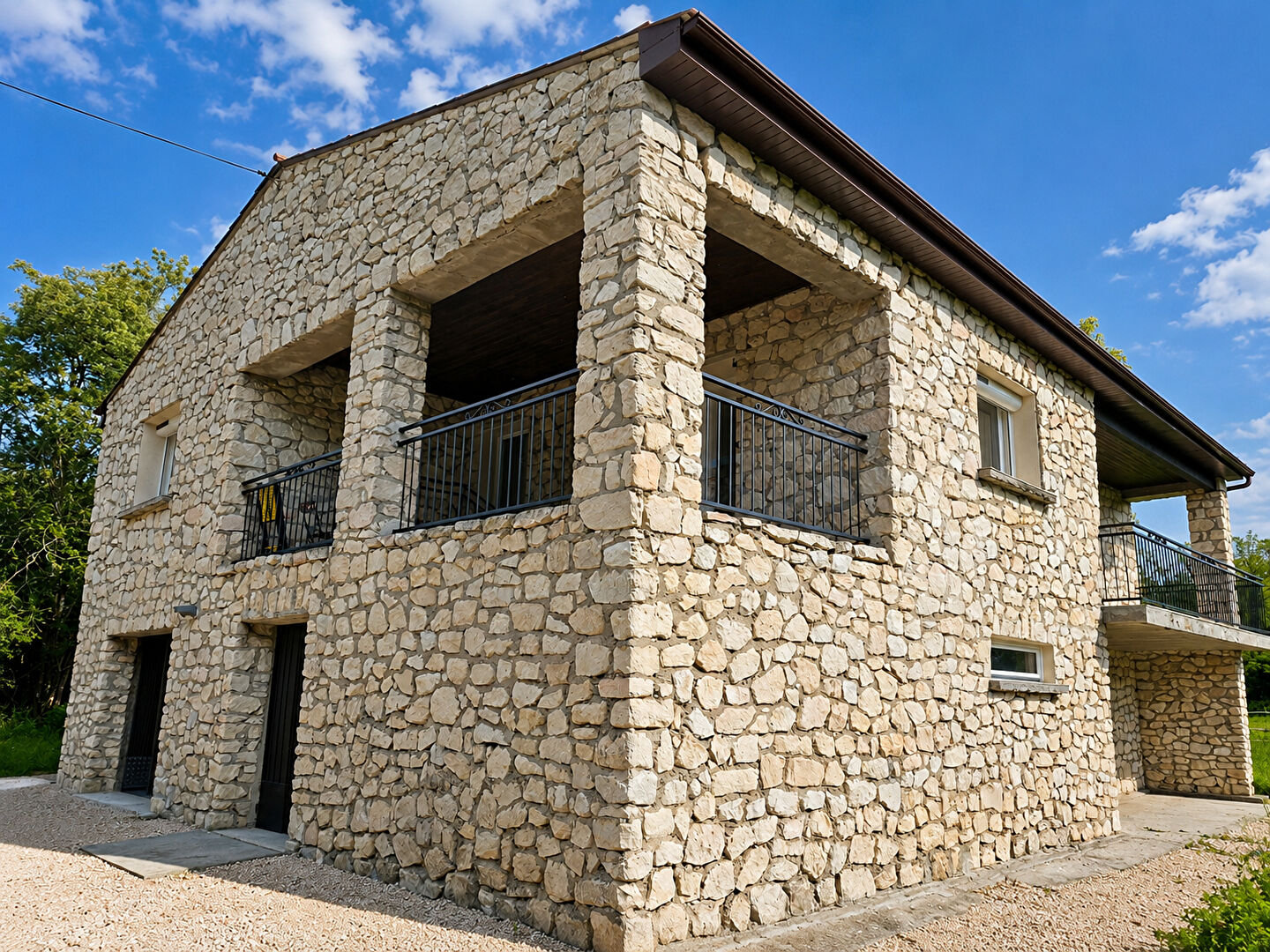 Maison CRUAS (07350) 6 pi&egrave;ces 200.00 m&sup2;