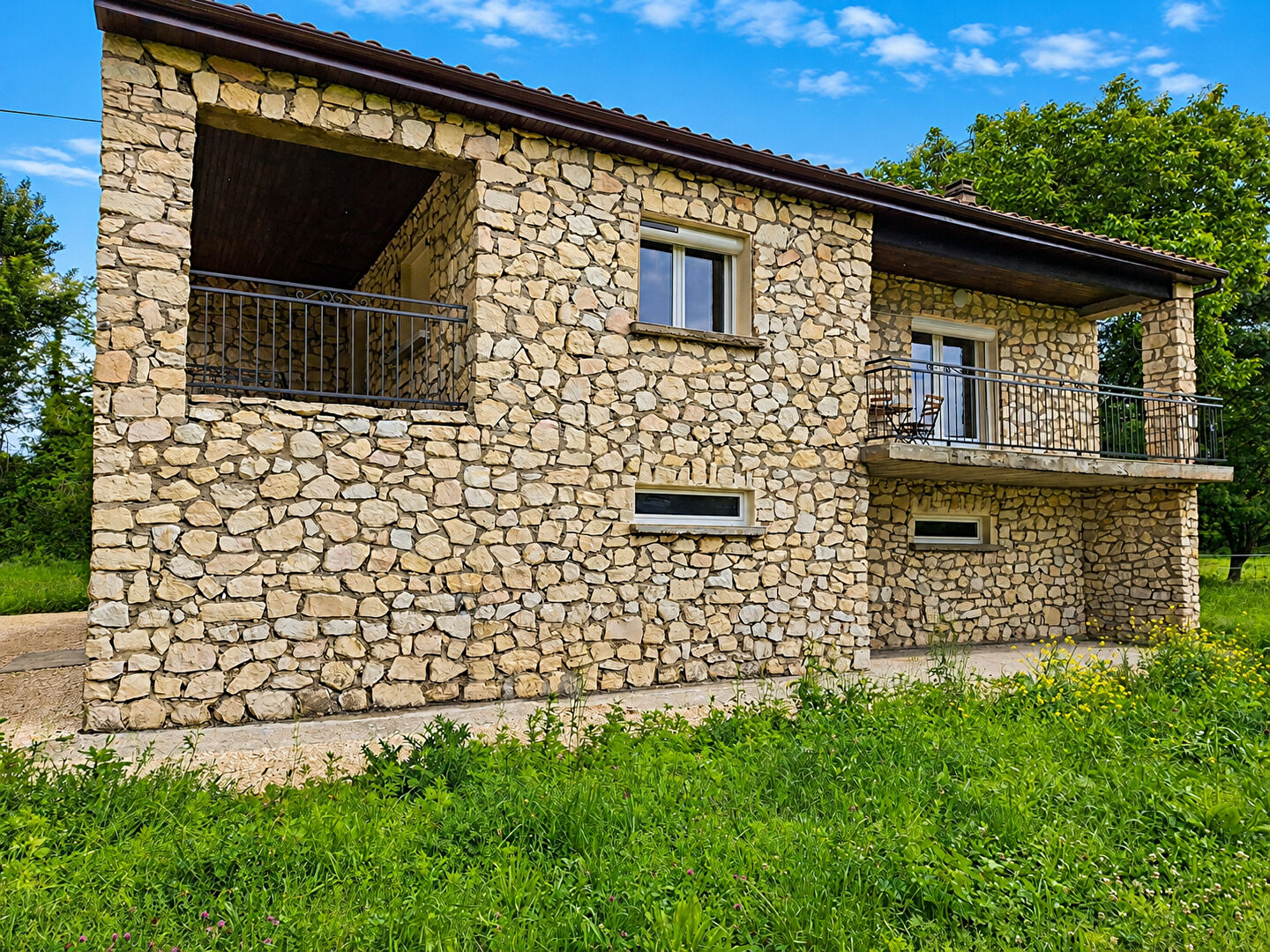 Maison CRUAS (07350) 6 pi&egrave;ces 200.00 m&sup2;