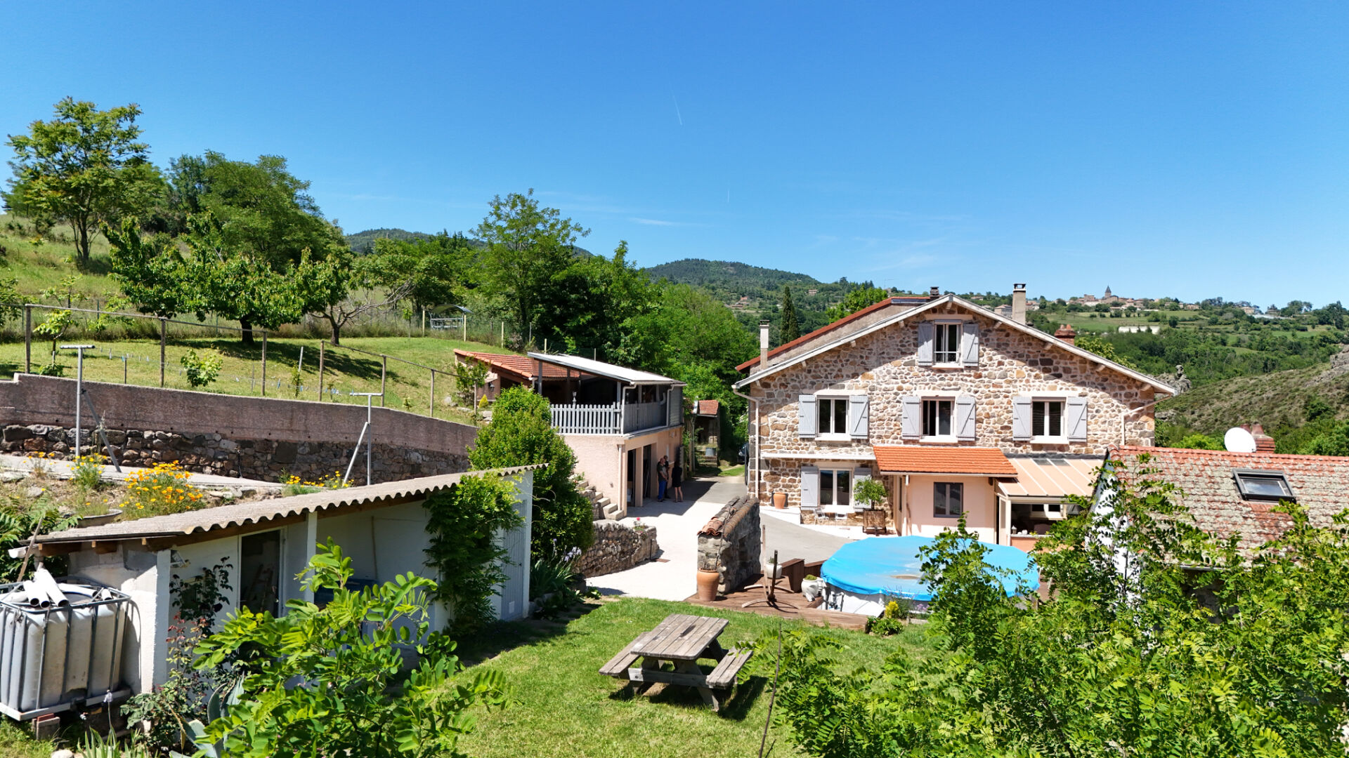 Maison ARLEBOSC (07410) 7 pi&egrave;ces 220.00 m&sup2;