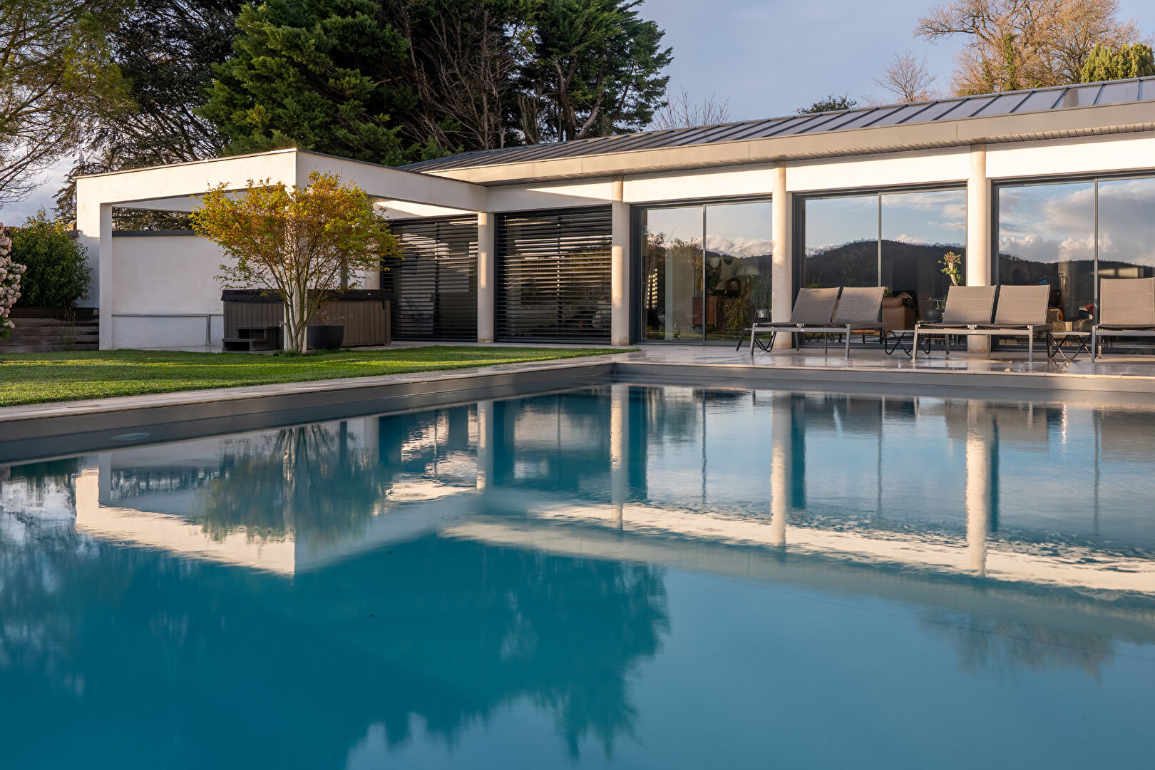 Maison VALENCE (26000) 8 pi&egrave;ces 256.00 m&sup2;