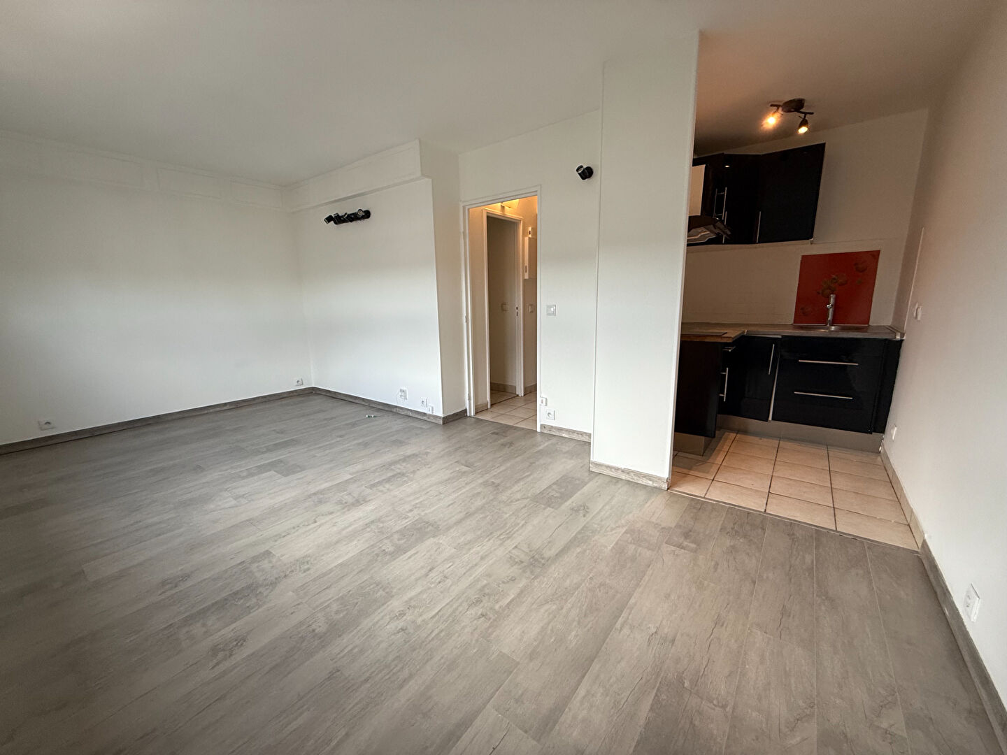Appartement VILLEMOMBLE (93250) 1 pièce 26.00 m²