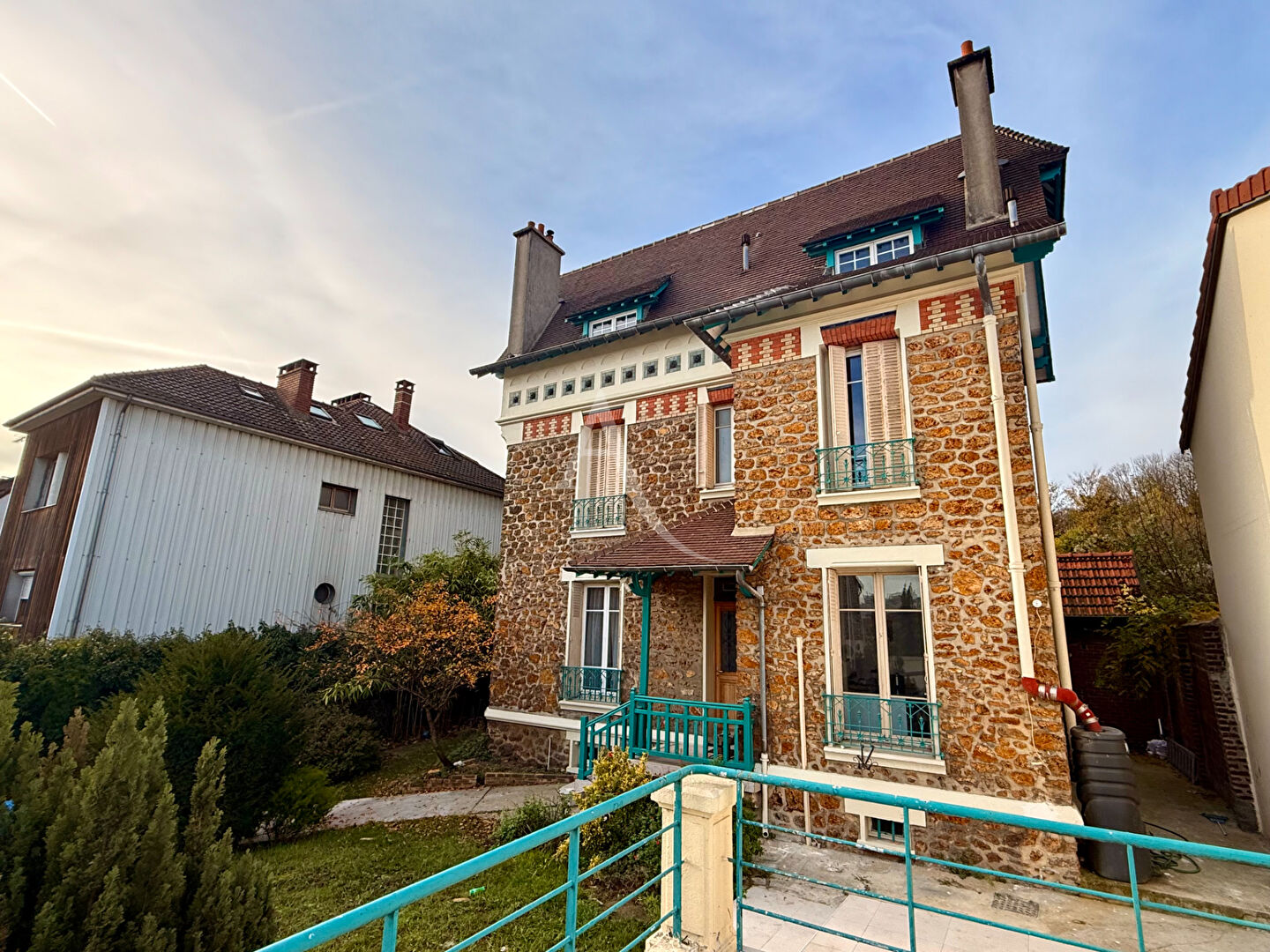 Maison 8 pièces 151 m² · à Rosny-sous-Bois · 150,8 m² · 832 000 €