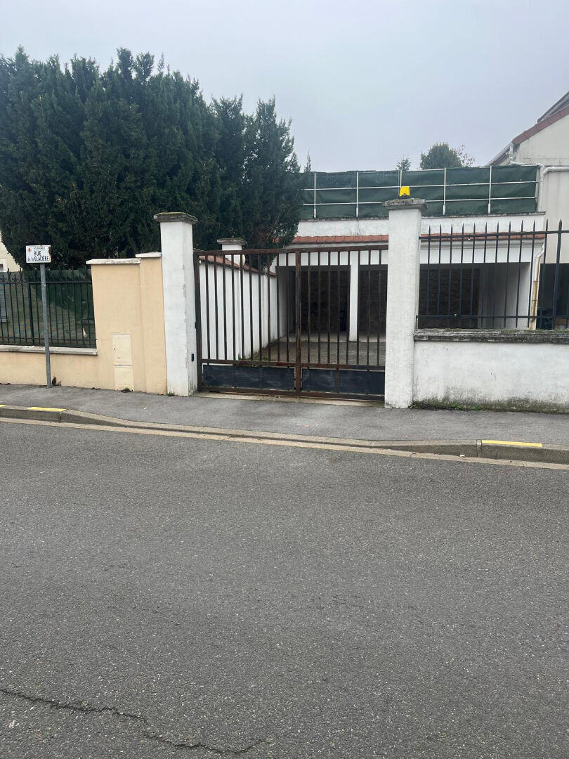 Parking / box VILLEMOMBLE (93250) 10.00 m&sup2;