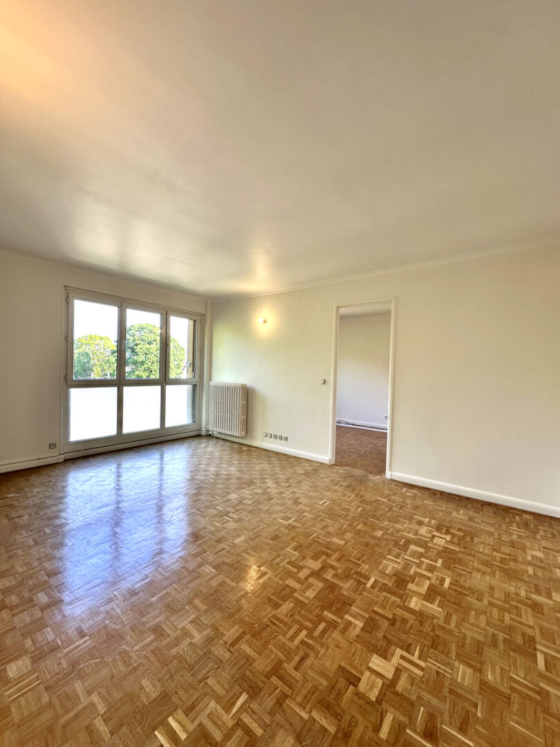 à 6 km de Aulnay-sous-Bois 970 € / mois cc Appartement 2 pièces , 1 chambre 43.00 m² Voir le bien
