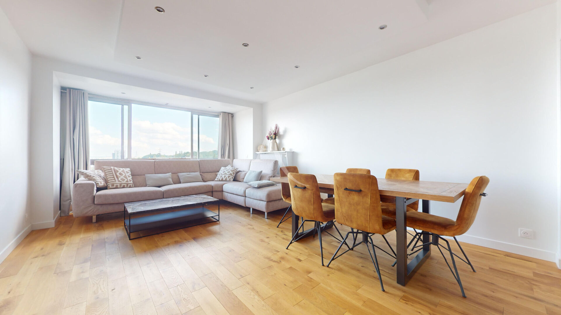 Villemomble (93) Exclusif 265 000 € Appartement 4 pièces , 3 chambres 91.00 m²