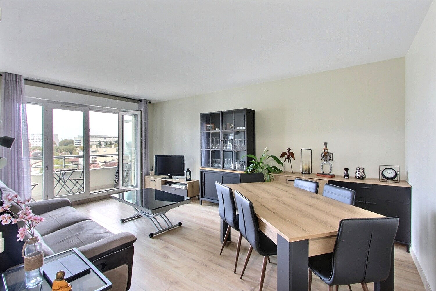 Appartement VILLENEUVE LA GARENNE (92390) 3 pièces 61.54 m²