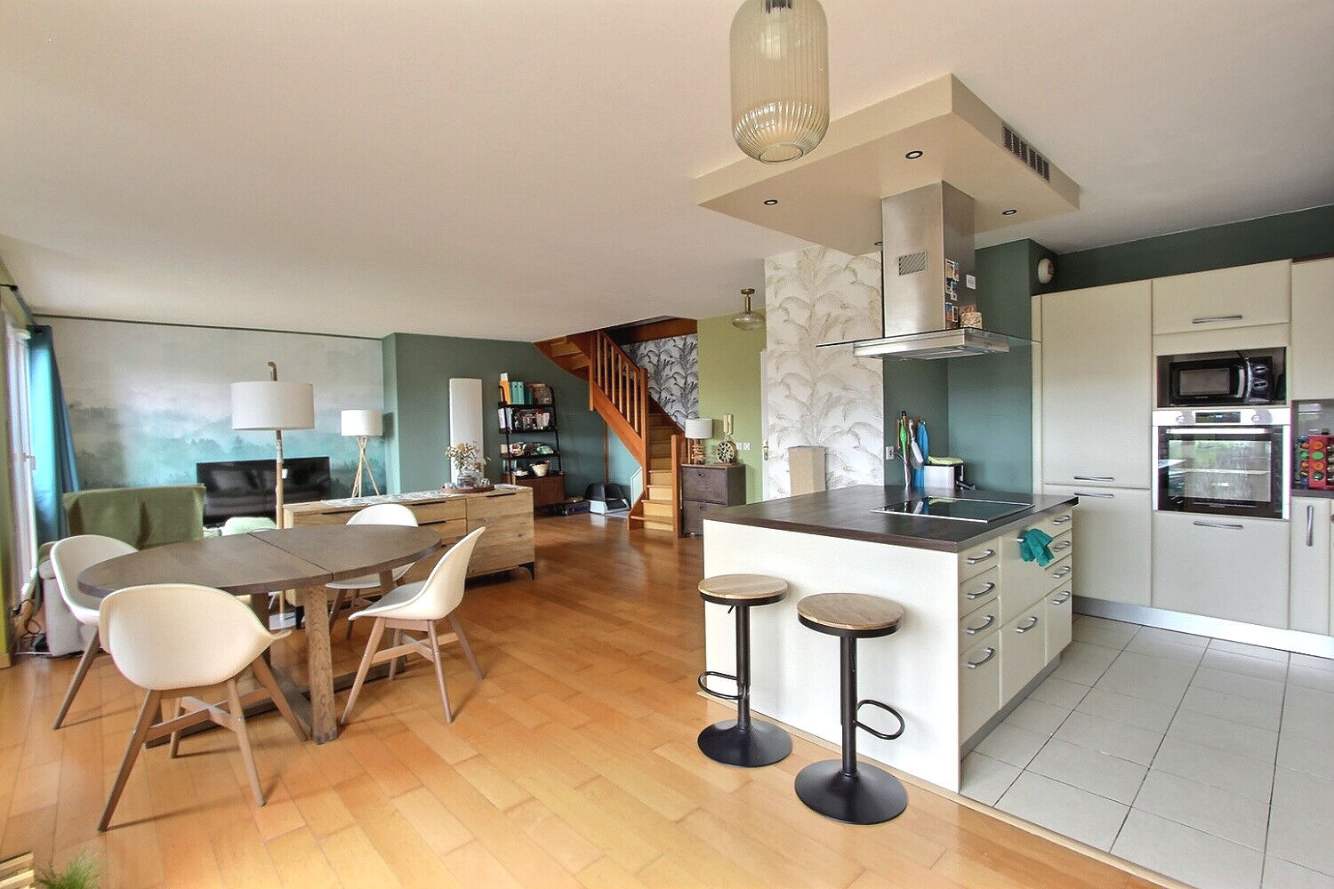 Appartement VILLENEUVE LA GARENNE (92390) 4 pièces 109.28 m²