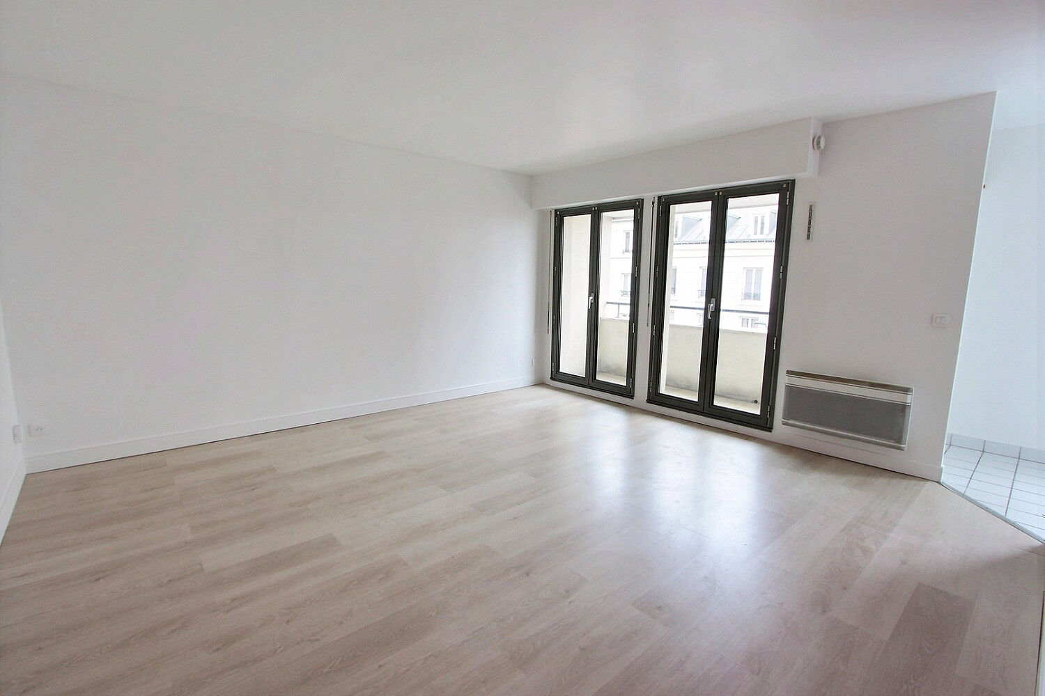 Appartement ASNIERES SUR SEINE (92600) 1 pièce 32.71 m²