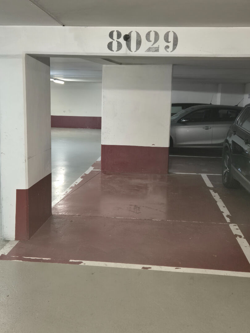 Parking / box COURBEVOIE (92400) 14.00 m&sup2;