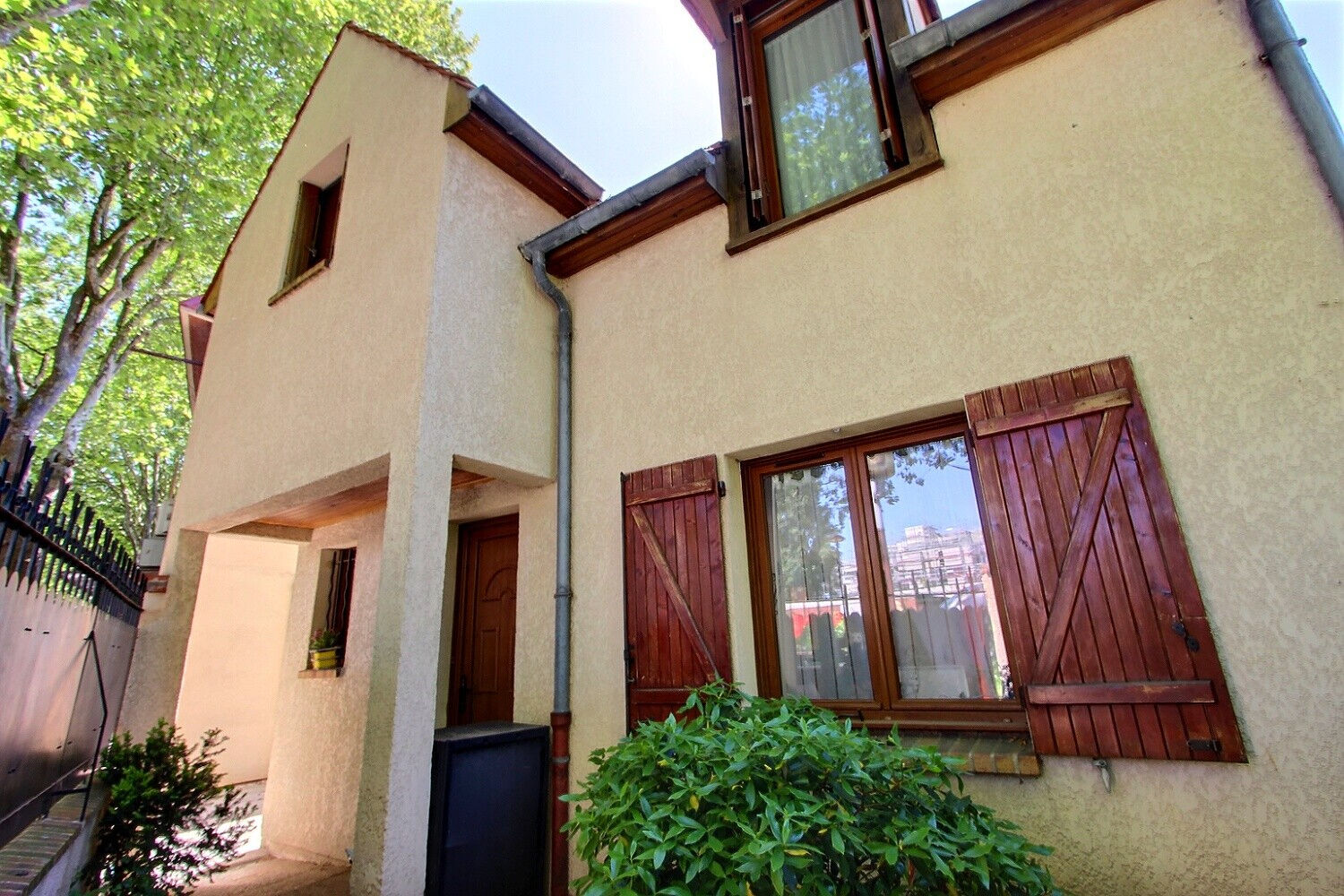 Maison VILLENEUVE LA GARENNE (92390) 4 pi&egrave;ces 80.00 m&sup2;