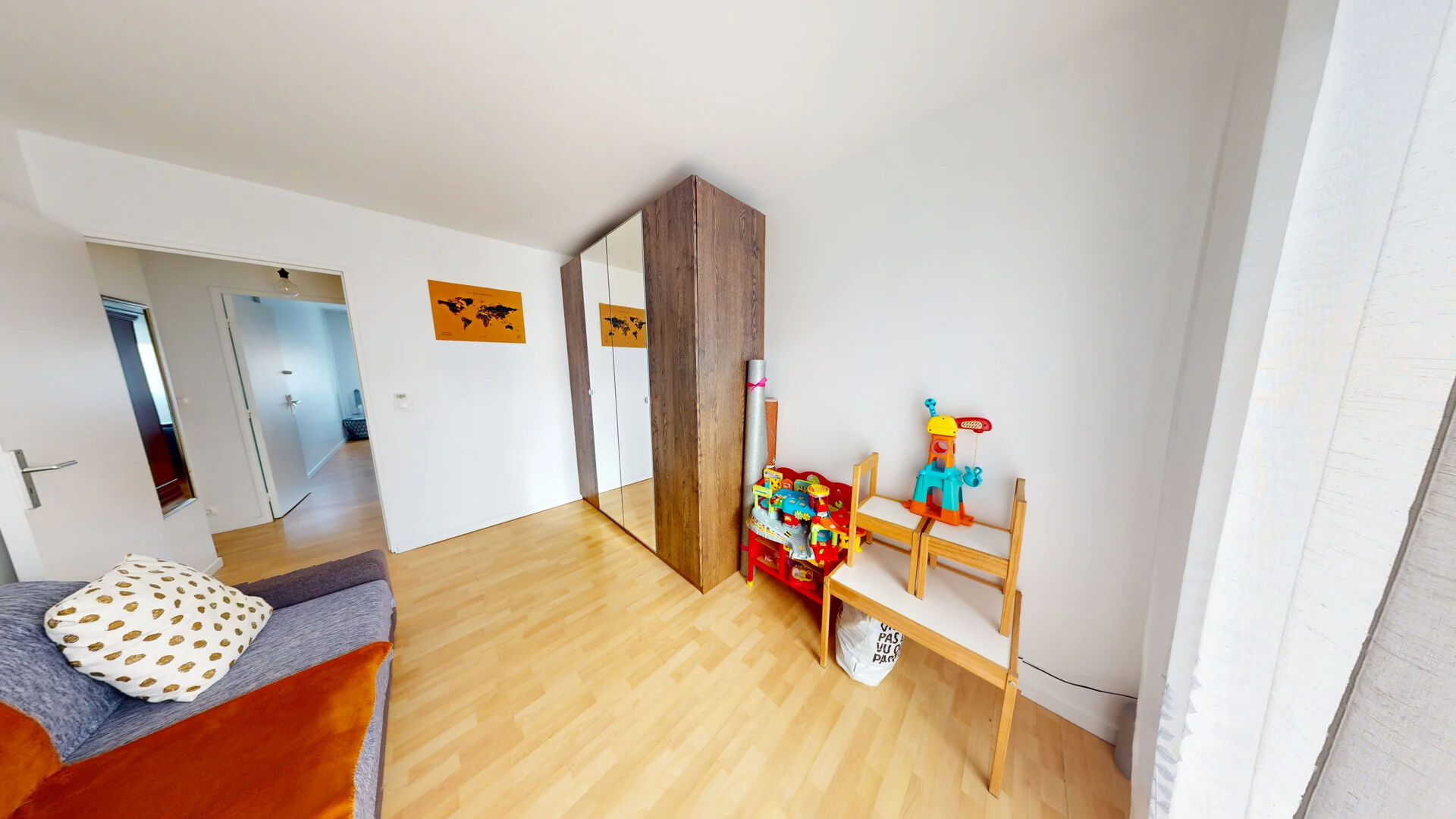 3-room Apartment - 73m² - Asnières-sur-Seine — 73.00 sqm, balcony, floor 3 — photo 6