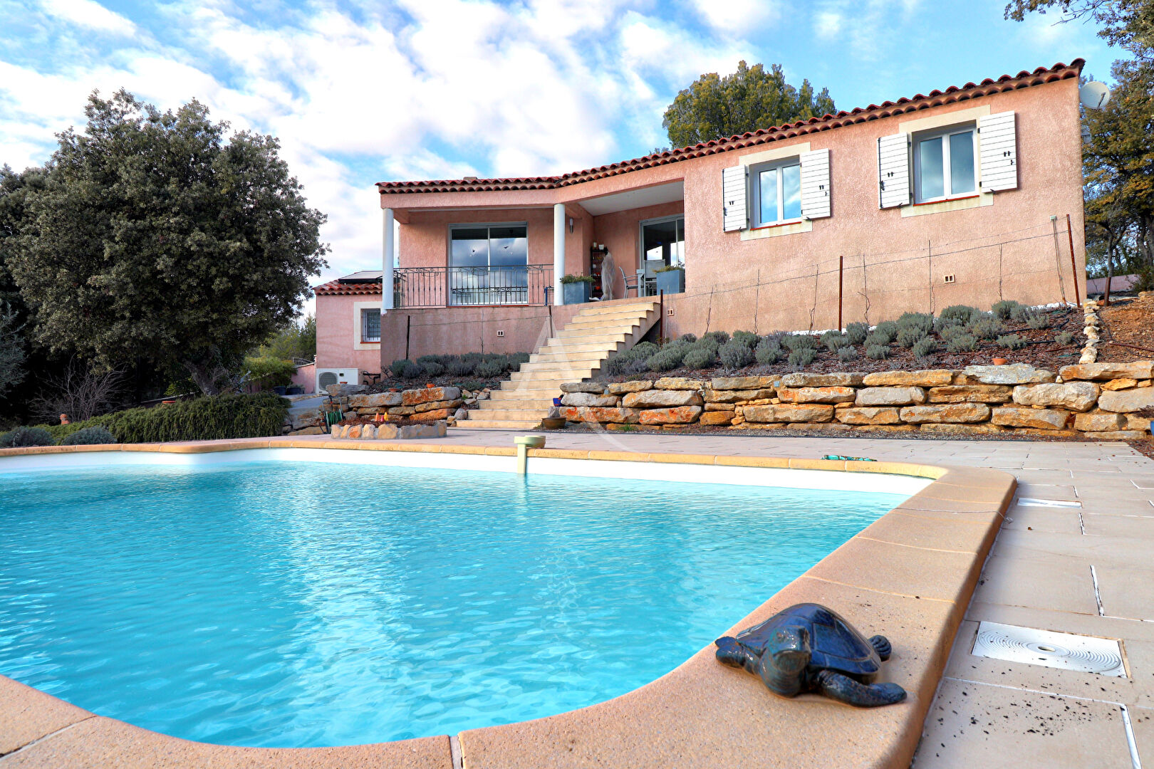 Villa saint JULIEN (83560) 4 pi&egrave;ces 125.00 m&sup2;