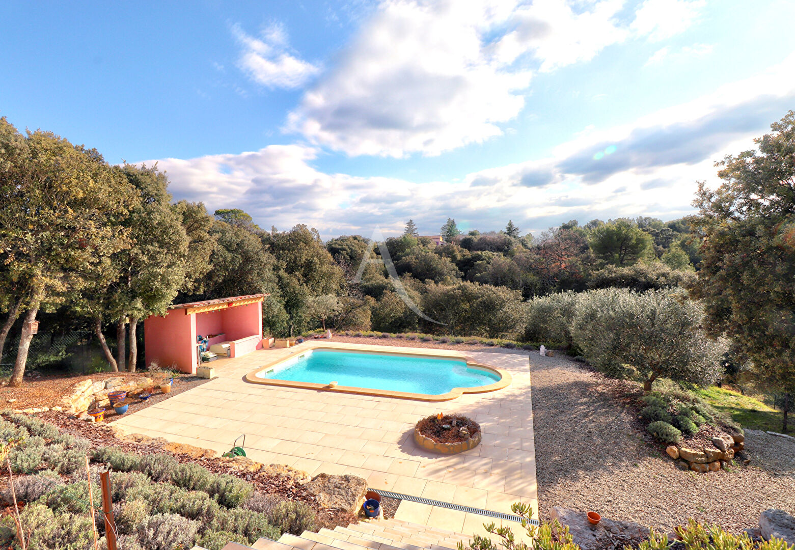 Villa saint JULIEN (83560) 4 pi&egrave;ces 125.00 m&sup2;