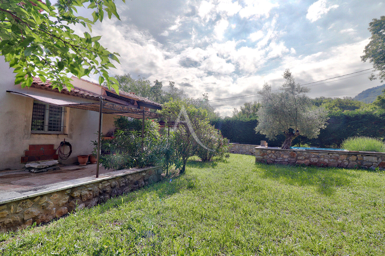 Villa RIANS (83560) 6 pi&egrave;ces 172.84 m&sup2;