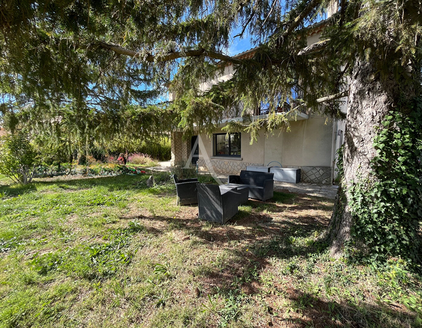 Villa RIANS (83560) 5 pi&egrave;ces 243.00 m&sup2;