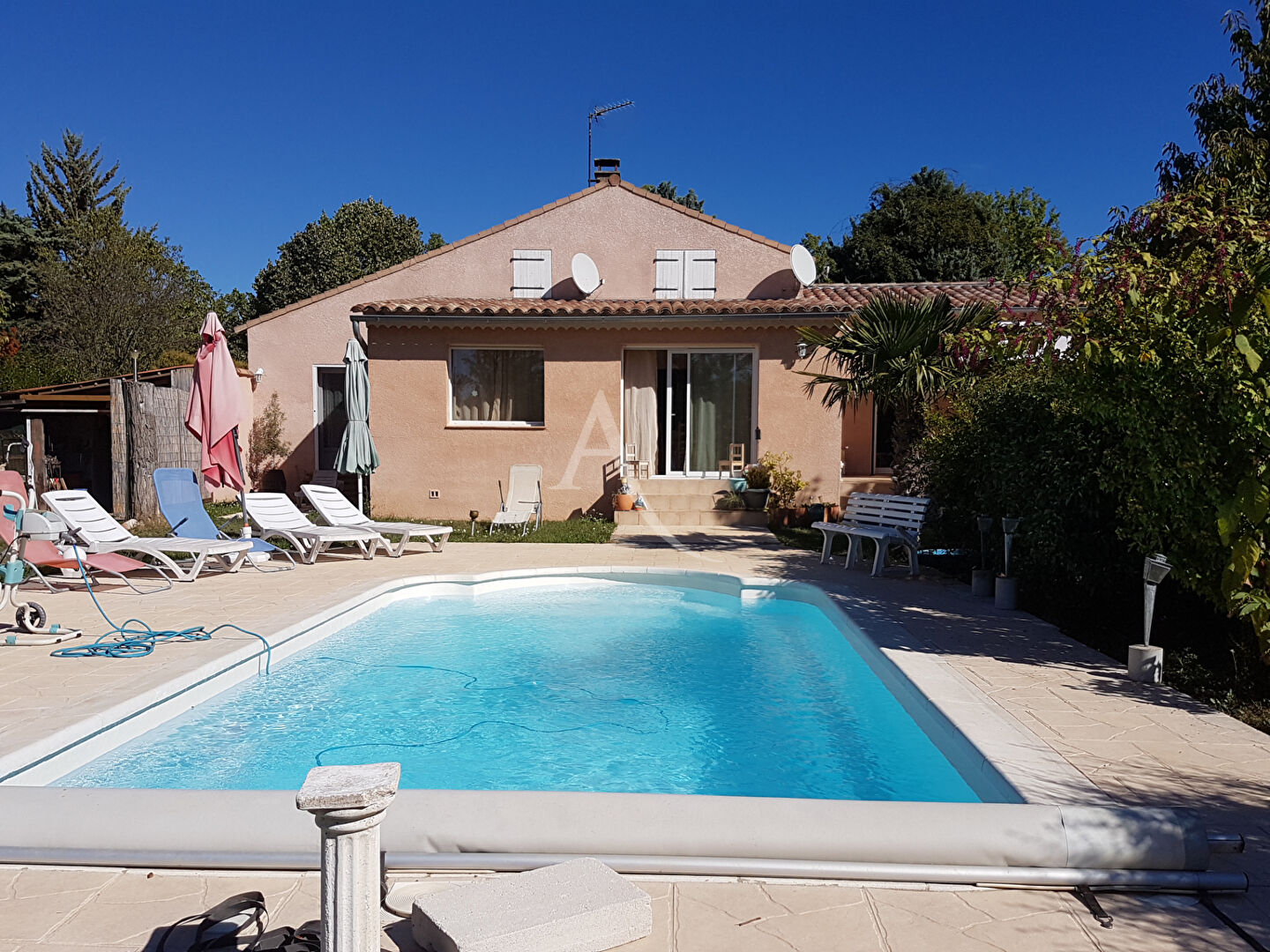 Villa R&Eacute;GUSSE (83630) 6 pi&egrave;ces 170.00 m&sup2;