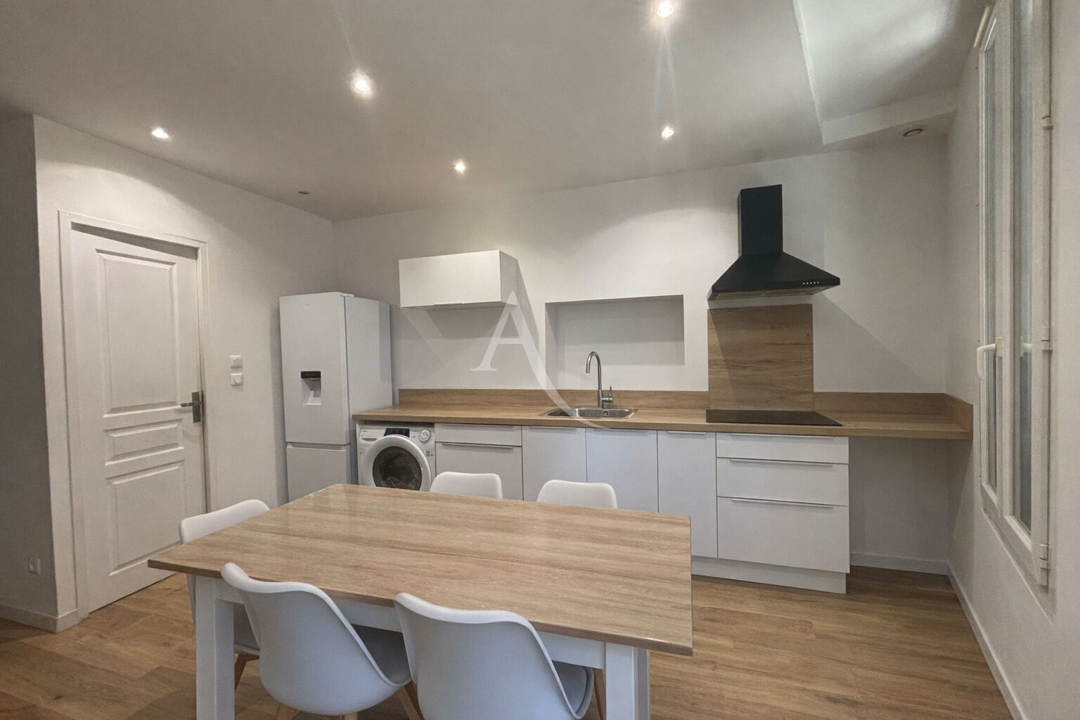 Appartement RIANS (83560) 2 pi&egrave;ces 36.50 m&sup2;