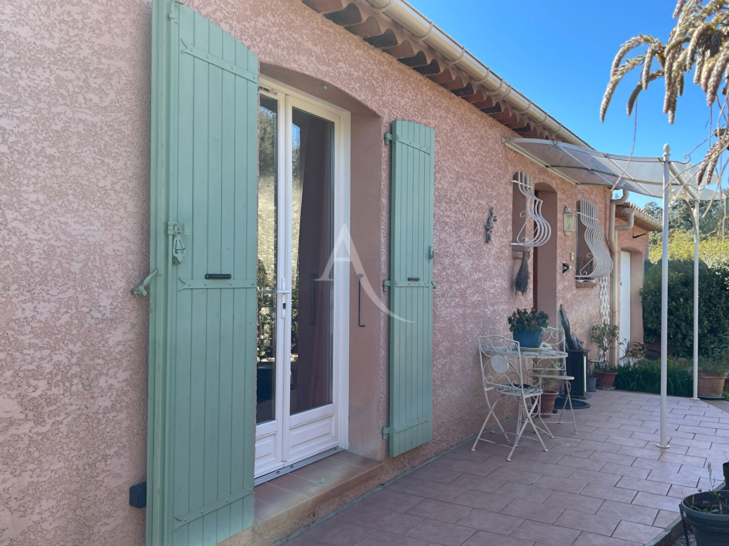 Villa GINASSERVIS (83560) 3 pi&egrave;ces 90.00 m&sup2;