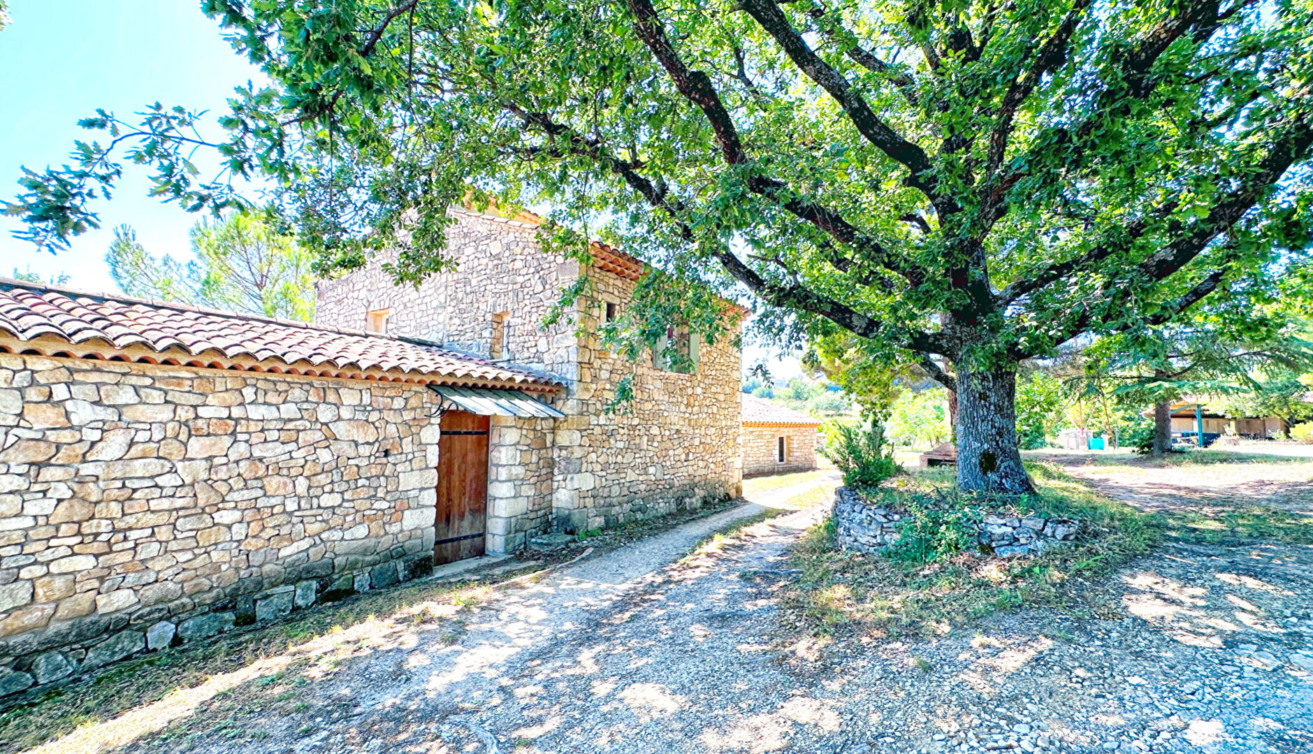 Villa CERESTE (04280) 6 pi&egrave;ces 184.00 m&sup2;