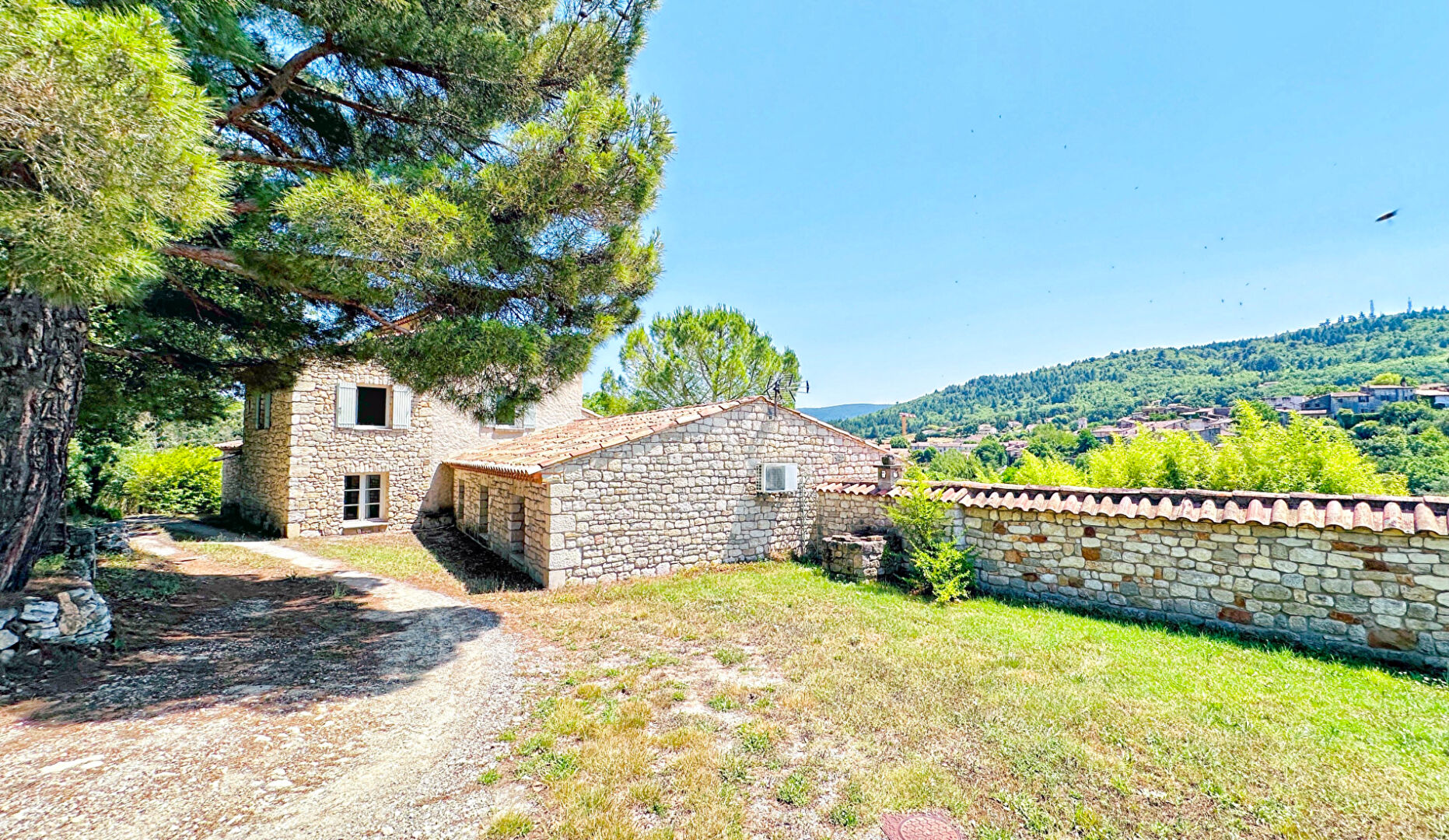 Villa CERESTE (04280) 6 pi&egrave;ces 184.00 m&sup2;
