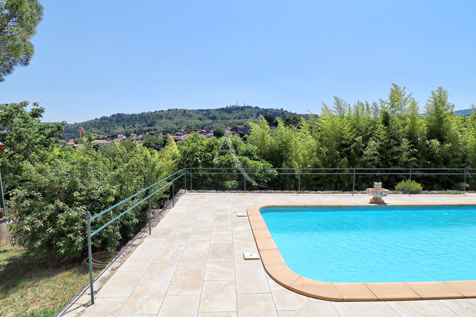 Villa CERESTE (04280) 6 pi&egrave;ces 184.00 m&sup2;