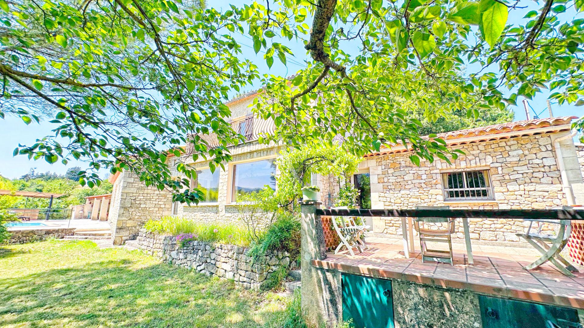 Villa CERESTE (04280) 6 pi&egrave;ces 184.00 m&sup2;