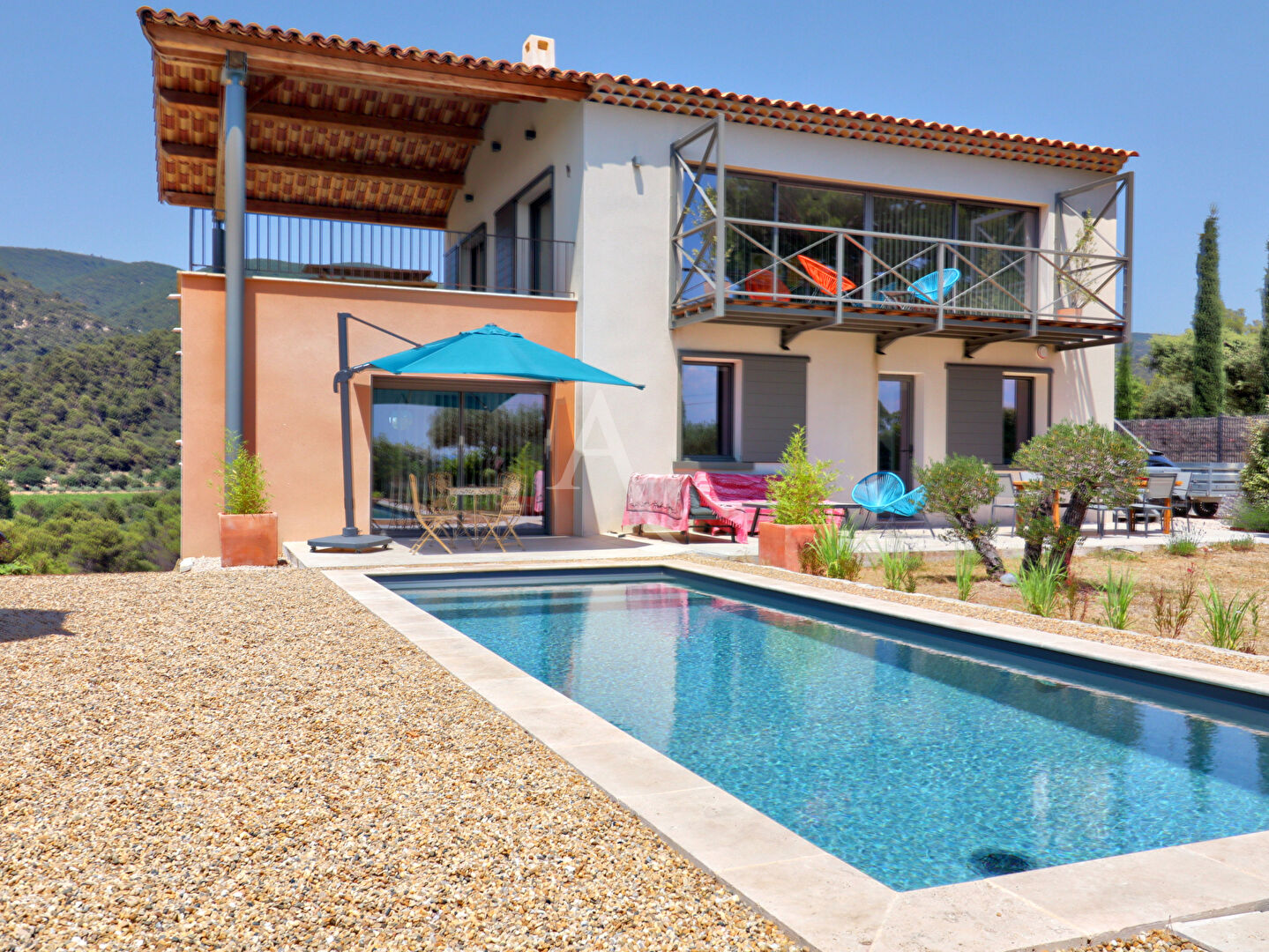 Villa VAUGINES (84160) 5 pi&egrave;ces 170.00 m&sup2;