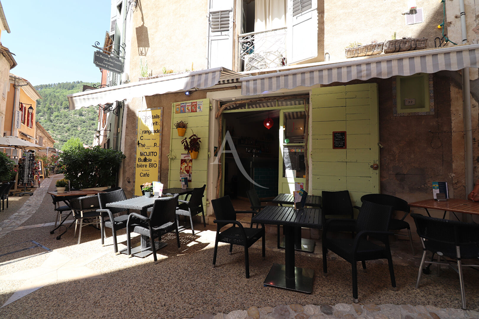 Fonds de commerce MOUSTIERS SAINTE MARIE (04360) 77.00 m&sup2;