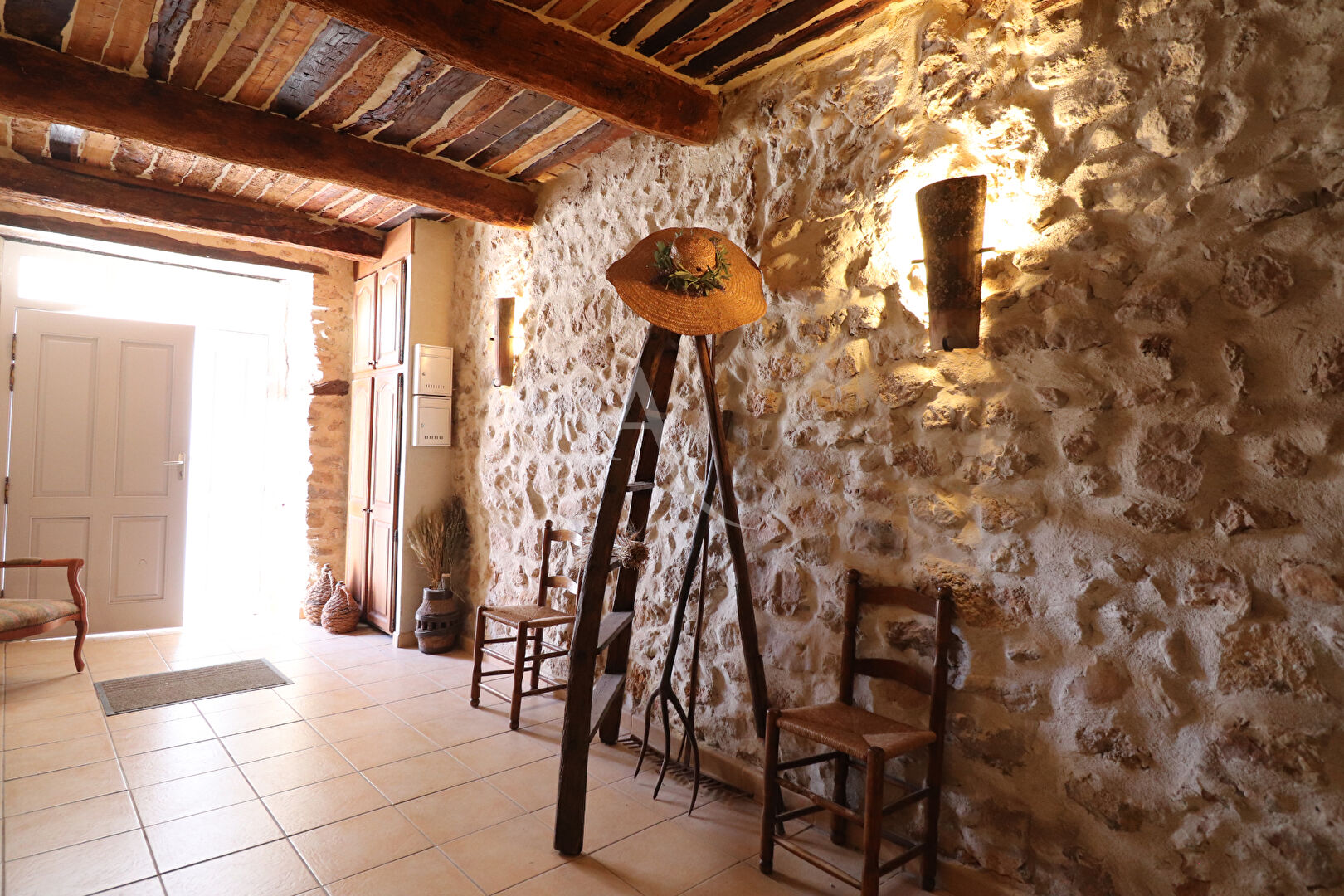 Maison de village QUINSON (04500) 9 pi&egrave;ces 181.00 m&sup2;