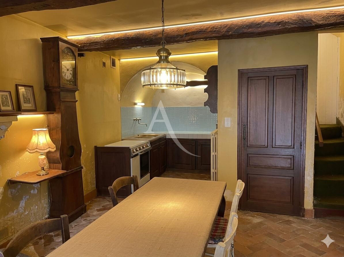 Maison de village ESTOUBLON (04270) 6 pi&egrave;ces 100.00 m&sup2;