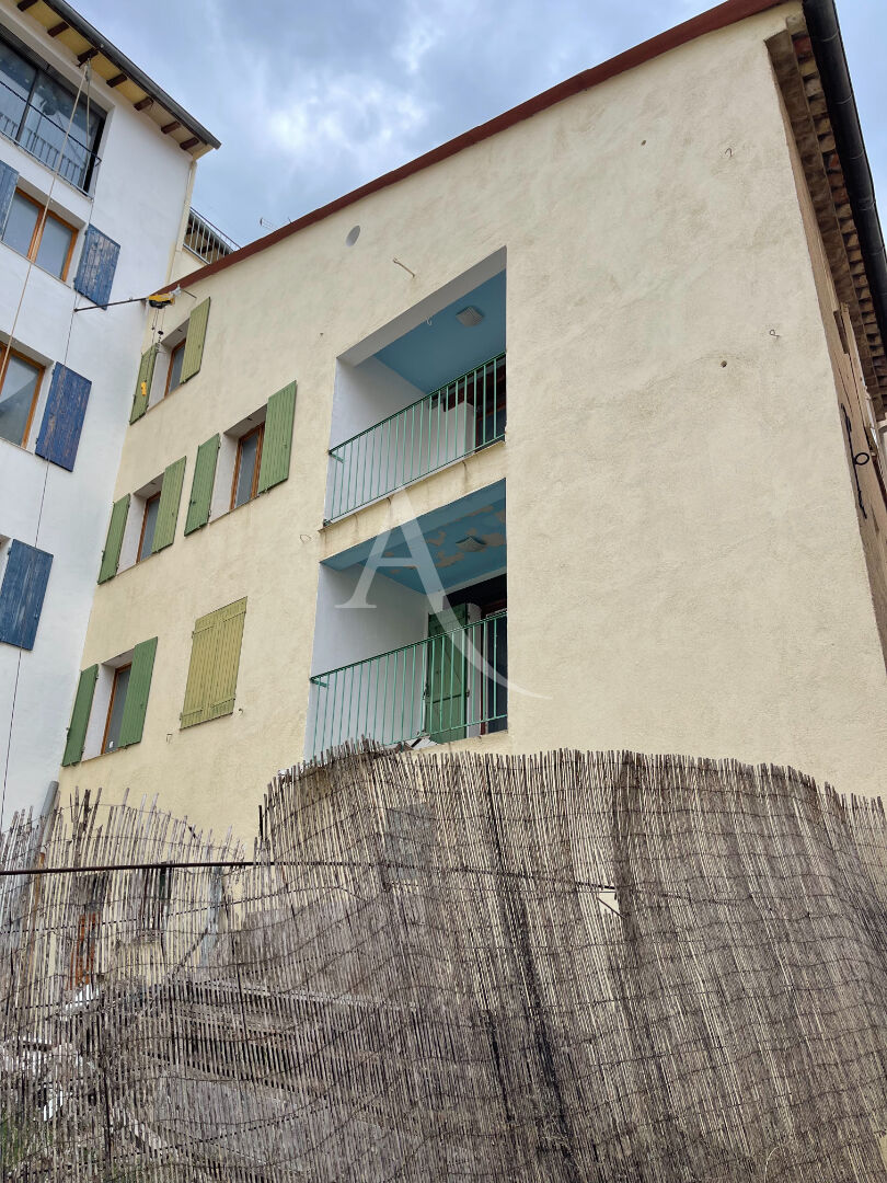 Immeuble RIEZ (04500) 7 pi&egrave;ces 200.00 m&sup2;