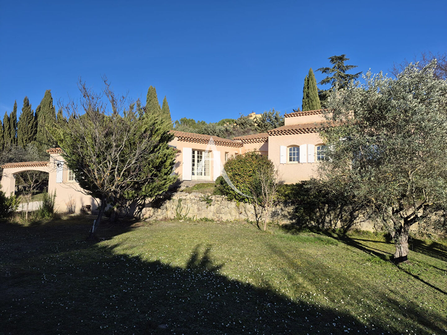 Villa PIERREVERT (04860) 5 pi&egrave;ces 155.60 m&sup2;