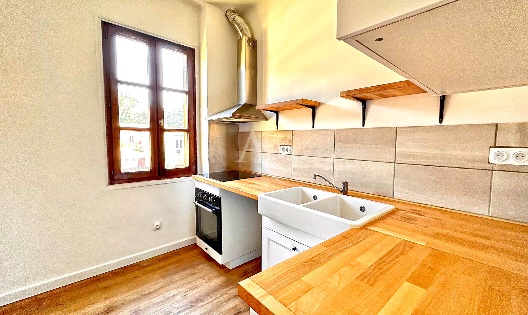 Appartement MANOSQUE (04100) 4 pi&egrave;ces 75.20 m&sup2;