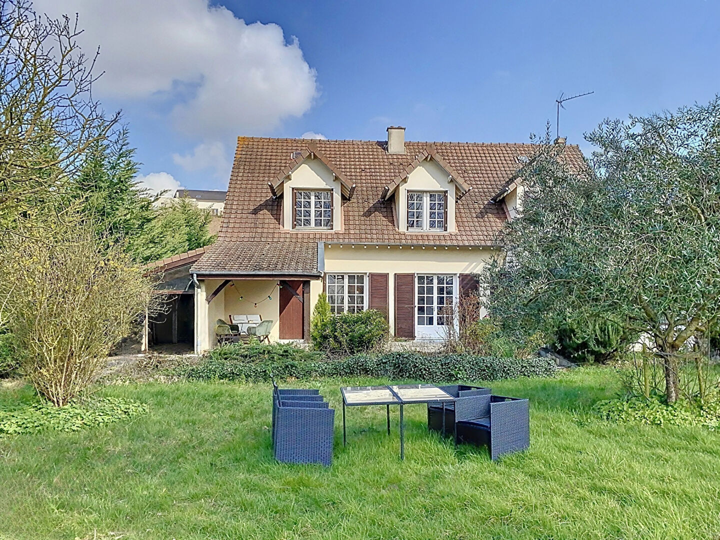 Maison CONFLANS SAINTE HONORINE (78700) 8 pièces 179.19 m²