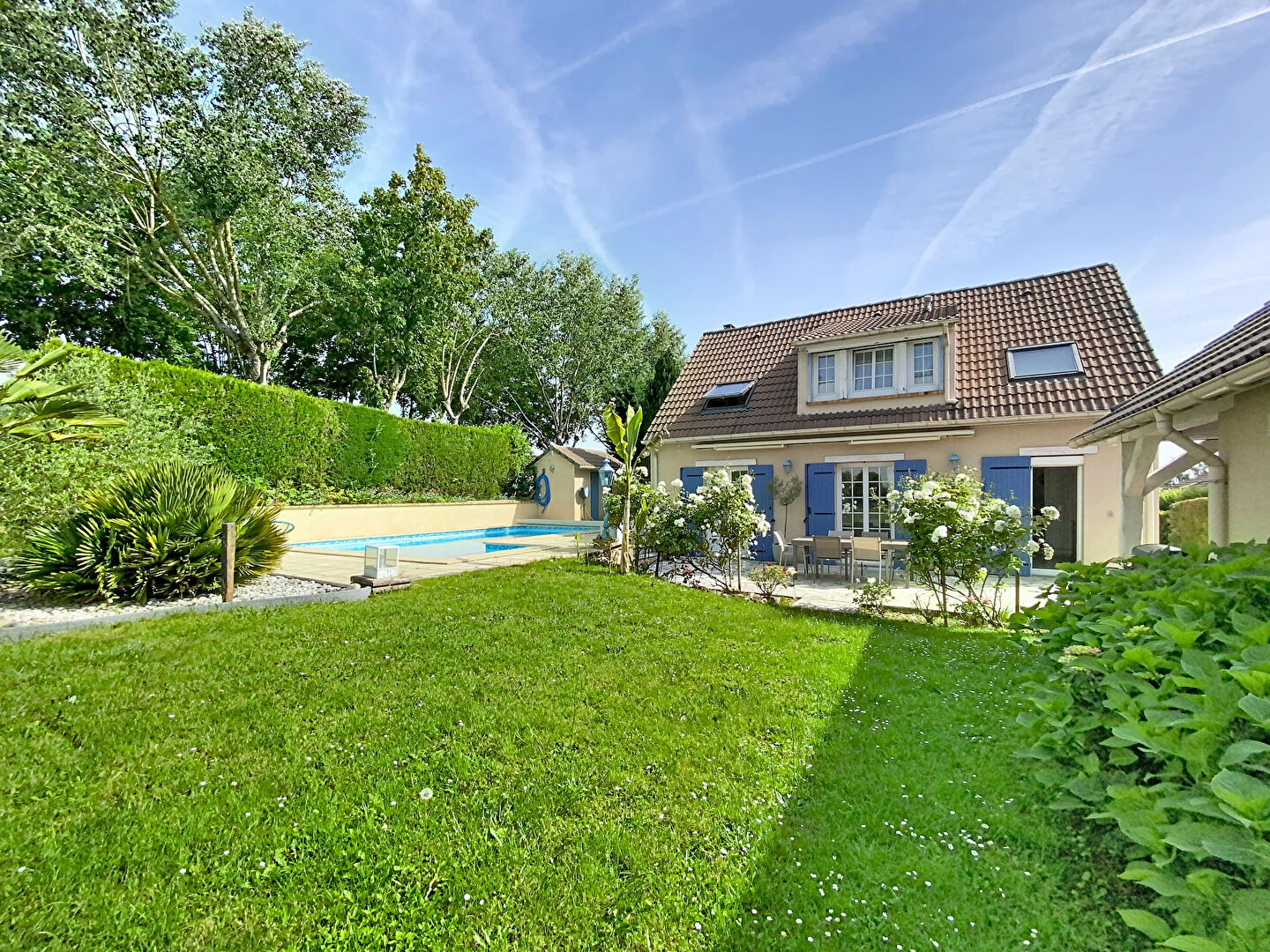 Orgeval (78) 749 000 € Maison 6 pièces , 4 chambres 114.28 m² Avec jardin, terrasse Voir le bien