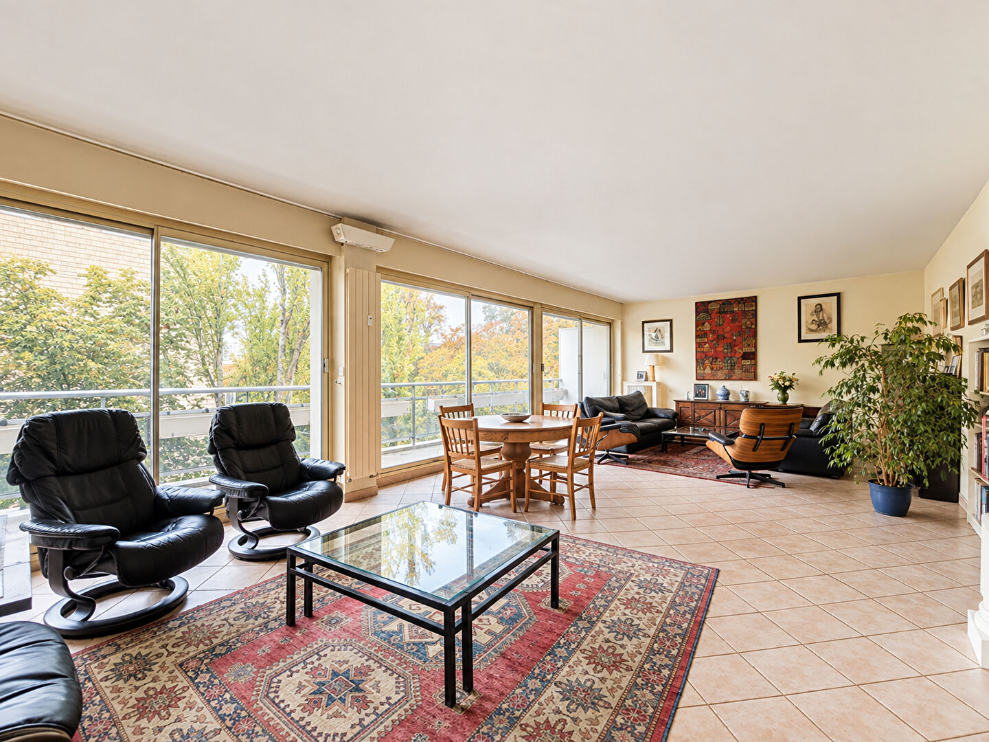 Le Pecq (78) 766 000 € Appartement 5 pièces , 3 chambres 120.69 m² Avec balcon, garage/box