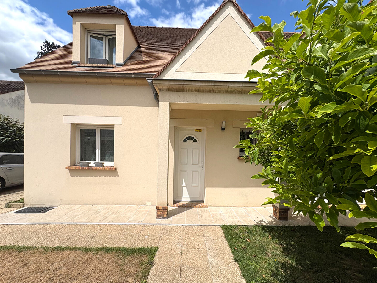 Mitry-Mory (77) 469 000 € Maison 6 pièces , 4 chambres 140.00 m² Avec terrassegarage/box Voir le bien