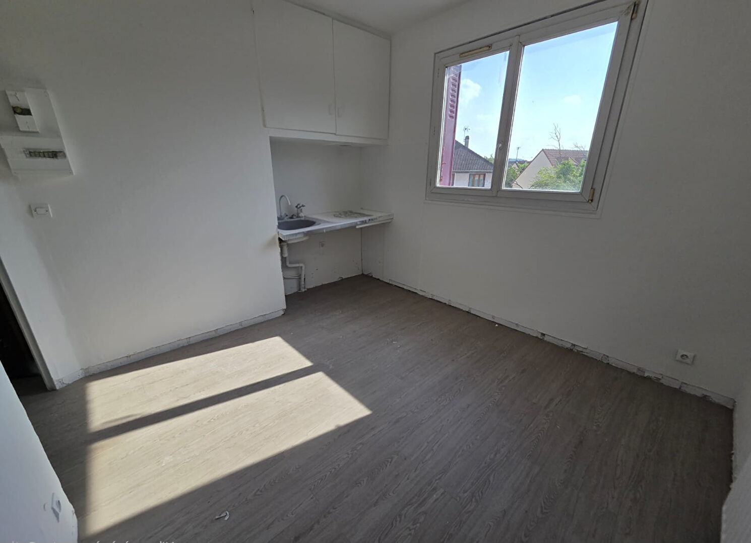 à 14 km de Fosses Exclusif 149 000 € Appartement 2 pièces , 1 chambre 29.01 m² Voir le bien