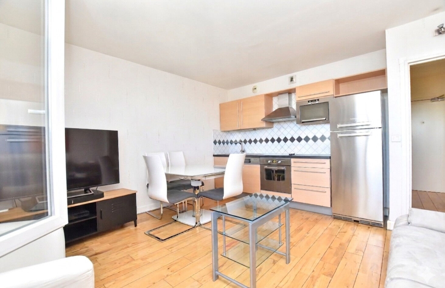Appartement PARIS (75015) 2 pi&egrave;ces 43.67 m&sup2;