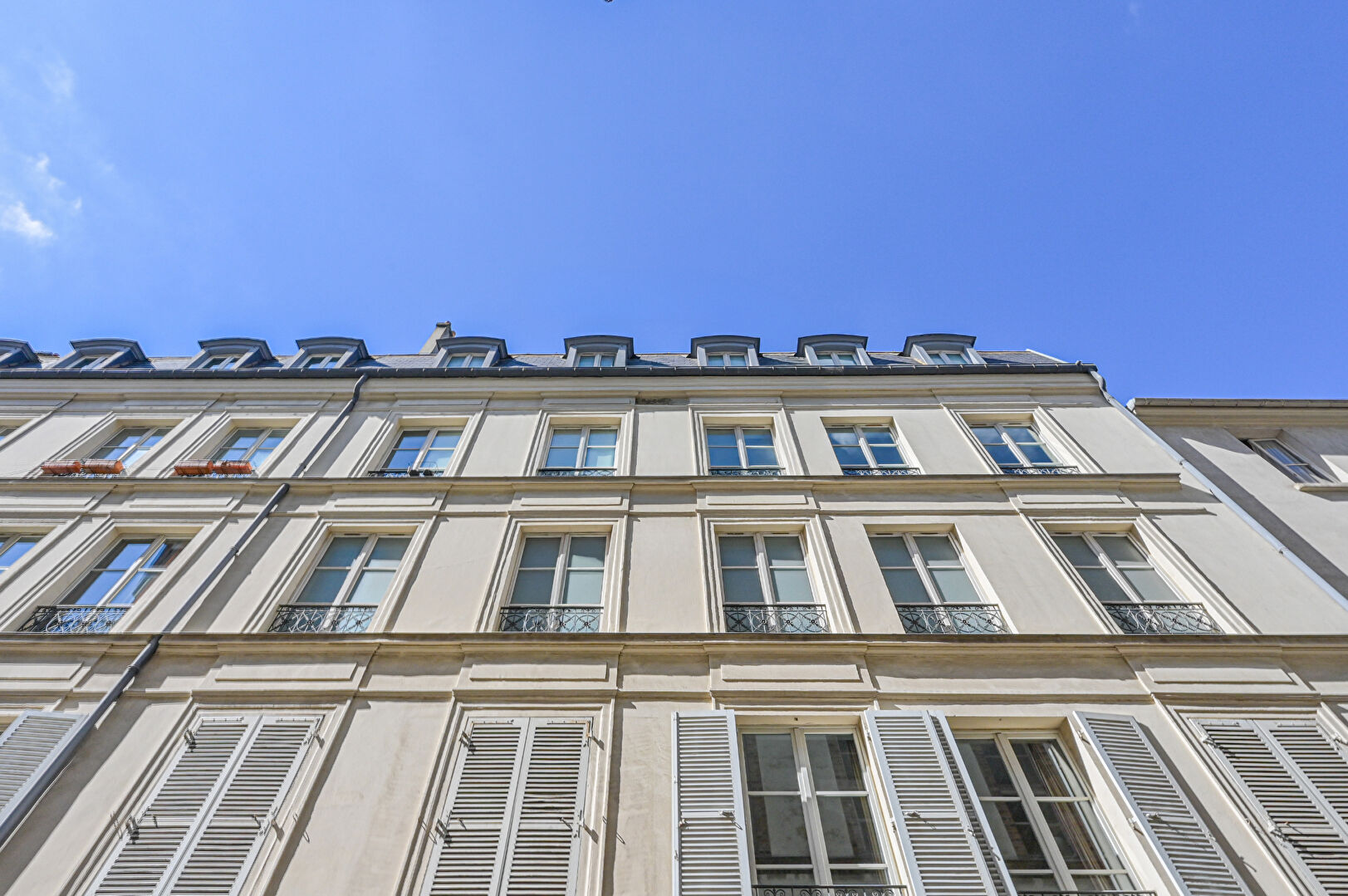 Parking / box PARIS (75007) 12.00 m²