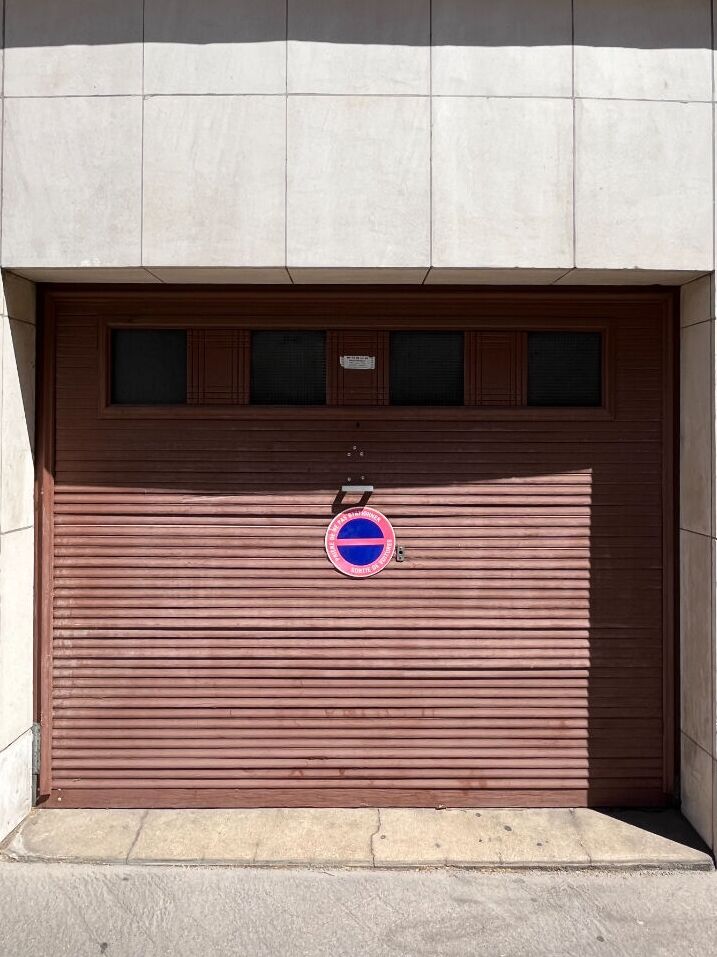 Parking / box PARIS (75007) 17.00 m²