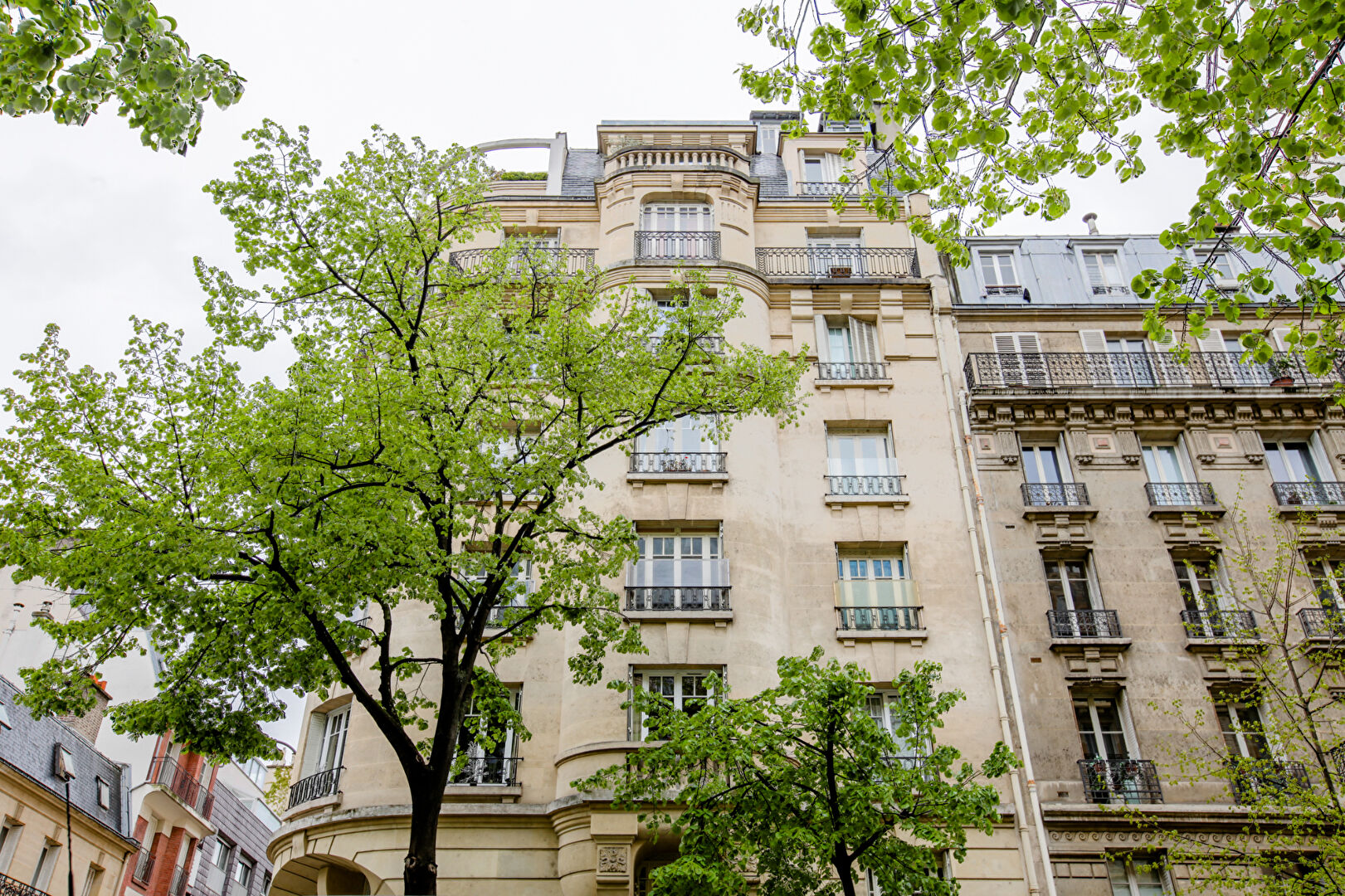 Appartement PARIS (75015) 4 pièces 67.73 m²